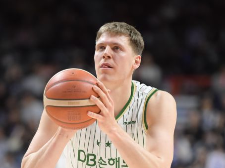 생애 첫 농구영신…엘런슨 “2025년 기억 중 가장 특별해”KBL 한국 프로농구 리그