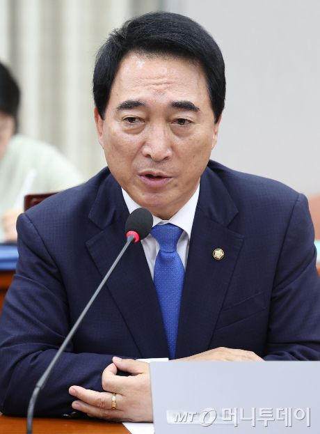 박수현 더불어민주당 의원이 2024년6월18일 오전 서울 여의도 국회에서 열린 국회운영위 첫 전체회의에서 발언하고 있다. / 사진제공=뉴시스