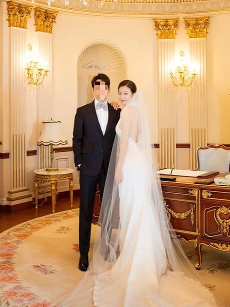 [서울=뉴시스] 배우 하연주가 5일 소셜미디어(SNS)를 통해 20조원 자산가로 알려진 남편의 얼굴을 공개했다. (사진=하연주 인스타그램) 2025.08.05. photo@newsis.com *재판매 및 DB 금지