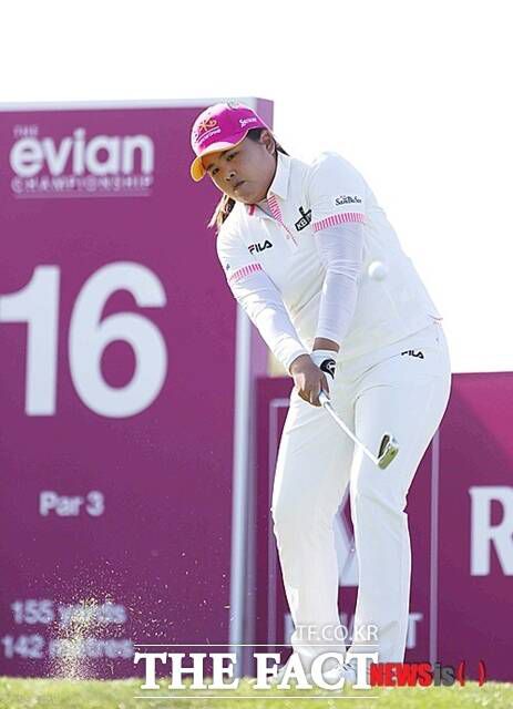 한국여자골프가 LPGA투어에서 기록한 메이저대회 36승 중 가장 많은 7승을 수확한 박인비. 지난 2014년 에비앙챔피언십에서의 경기 모습./뉴시스