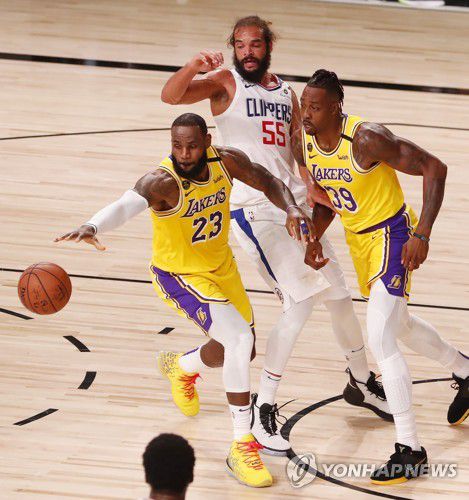 LA 레이커스와 LA 클리퍼스의 경기 모습. [EPA=연합뉴스]