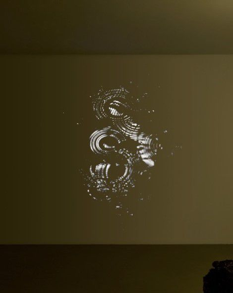 [서울=뉴스핌]이영란 미술전문기자= 다니엘 스티그만 만그라네 '물고기와 입 맞추는 달'. 사진 김상태 © 에르메스 재단 제공  2025.12.27 art29@newspim.com