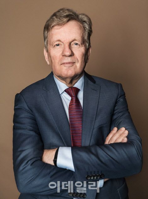 에스코 아호 핀란드 전 총리