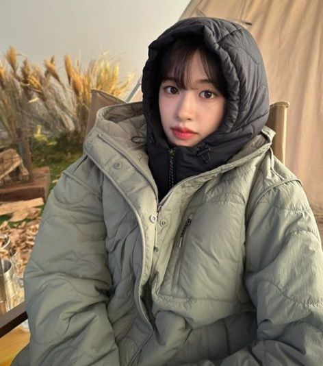 사진=안유진 인스타그램