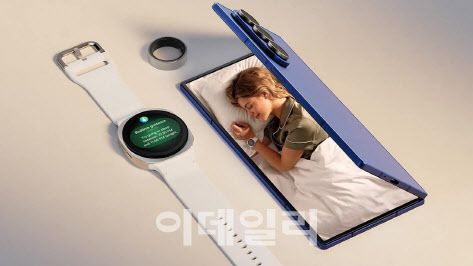 독일 윈퓨처 롤랜드 콴트(Roland Quandt)가 전날 공개한  갤럭시워치8과 갤럭시 Z폴드7 이미지(사진= Roland Quandt)