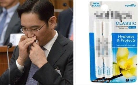 인기 유튜버 '충주맨'(위)과 유명인 전현무와 유튜버 곽튜브가 부산에서 이재용 회장의 '쉿' 포즈를 따라하고 있다. 사진 유튜브