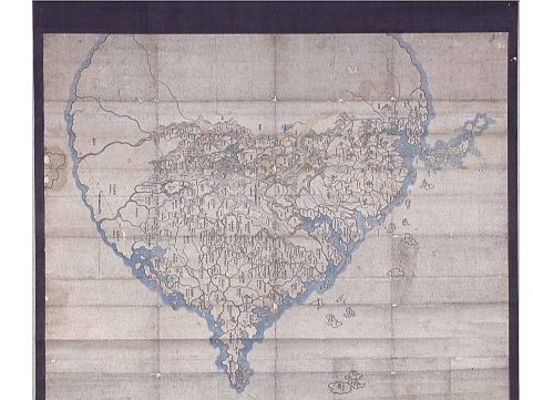 17세기 일본의 승려가 그린 것으로 추정되는 ‘남선부주도’(1698). 맨 오른쪽이 일본, 가운데 아랫부분이 인도인데, 중국에 비해 크게 그렸다. [사진 윤상인]