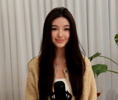 12일 라이브 방송 진행한 다니엘[유튜브 '다니엘 마시'(Danielle Marsh) 채널 캡처. 재판매 및 DB 금지]