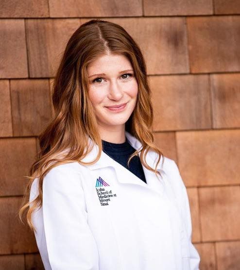 의대생인 제니퍼 게이츠. [제니퍼 인스타그램 캡처]