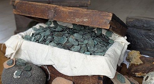 플로리다 해안서 발견된 동전. AP=연합뉴스