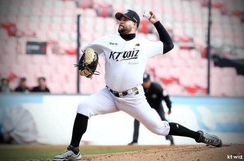 엔마누엘 데 헤이수스. [사진 = kt]