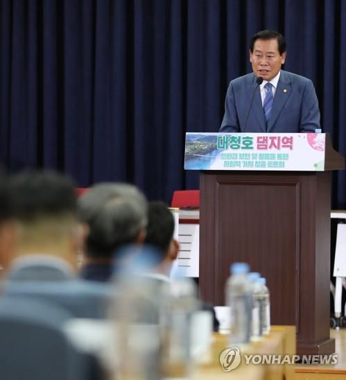 김재종 옥천군수[연합뉴스 자료사진]