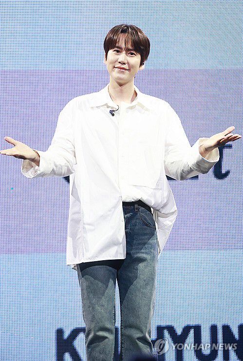 규현, 만능엔터테이너의 대명사(서울=연합뉴스) 진연수 기자 = 가수 규현이 9일 오후 서울 용산구 블루스퀘어에서 열린 EP '리스타트(Restart)' 발매 쇼케이스에서 포즈를 취하고 있다. 2024.1.9 jin90@yna.co.kr