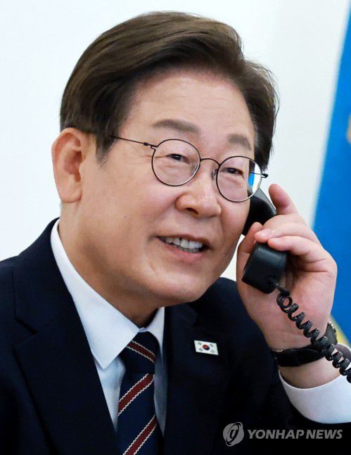 이재명 대통령 전화통화[촬영 홍해인] 2025.6.9