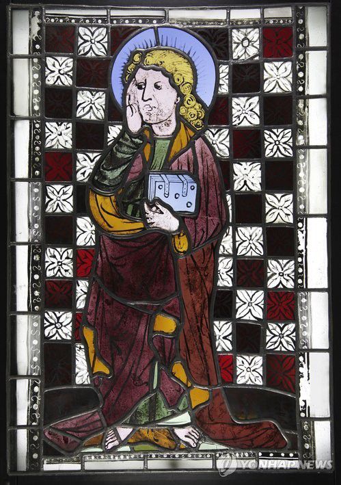 세례 요한 스테인드글라스. 체코 보헤미아 유리[국립중앙박물관 제공. 재판매 및 DB금지]