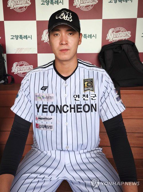 2025년 8월 KBO 신인 드래프트 트라이아웃 참가한 선성권(고양=연합뉴스) 김동찬 기자 = 18일 경기도 고양시 국가대표 야구 훈련장에서 열린 KBO 신인 드래프트 트라이아웃에 참가한 선성권이 포즈를 취하고 있다. 2025.8.18 emailid@yna.co.kr