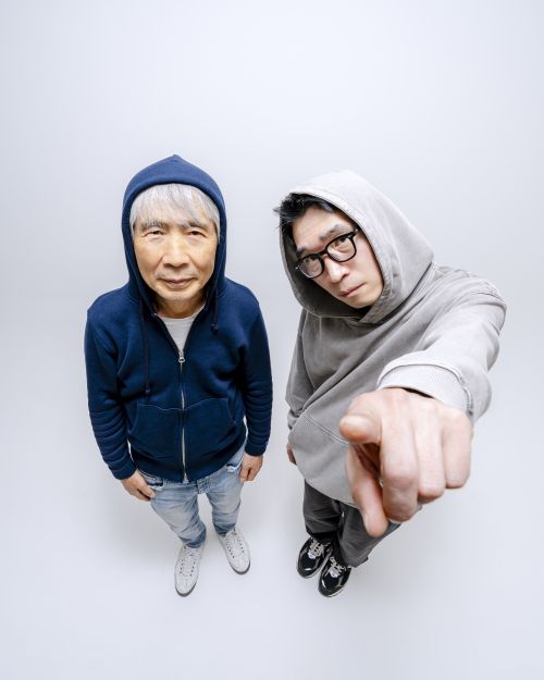 이번 ‘여우락’에서는 가수 최백호와 공명 리더 박승원의 ‘청춘가’(사진), 가수 인순이와 소리꾼 이지숙의 ‘두 사랑 이야기’ 등 대중가요와 국악을 접목하는 등 재즈, 인디밴드, 현대무용 장르를 넘나들면서 민요의 과거와 현재, 미래를 보여 준다. 국립극장 제공