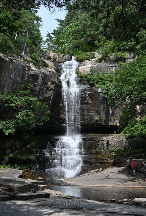 충북 괴산 수옥폭포.