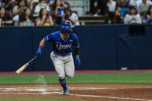 삼성 김성윤이 3안타 3타점으로 활약하며 2연승을 이끌었다. [삼성 라이온즈 제공]