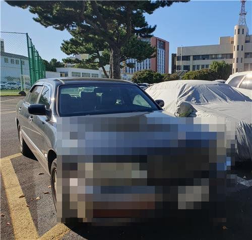 압수한 A씨 소유 에쿠스. 제주동부경찰서 제공