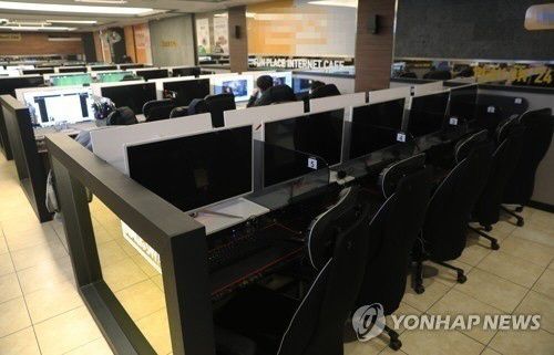 코로나19 사태로 폐업 위기에 놓인 PC방. [사진 출처 = 연합뉴스]
