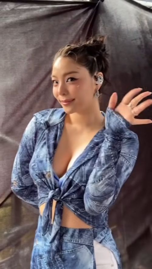 사진 = 에일리  SNS