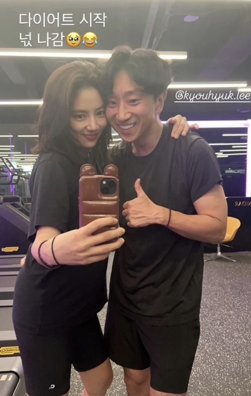 가수 겸 배우 손담비가 출산 2주 만에 다이어트를 시작하며, 육아와 몸매 관리를 동시에 시작한 ‘현실 엄마’의 일상을 전했다. 사진=손담비 SNS