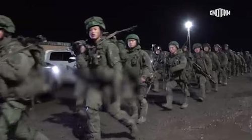 러 쿠르스크 전투 훈련하는 북한군. [사진 출처 = 블라디미르 솔로비요프 텔레그램 캡처]