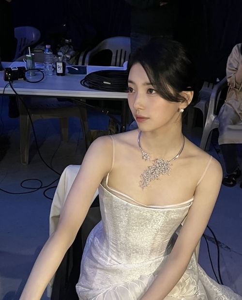 배우 수지가 제61회 백상예술대상에서 다시 한 번 ‘드레숮’의 명성을 입증했다.  사진=수지 SNS