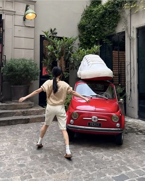 배우 박하선이 SNS를 통해 파리 일상을 공개해 팬들의 눈길을 사로잡았다. 사진=박하선 SNS