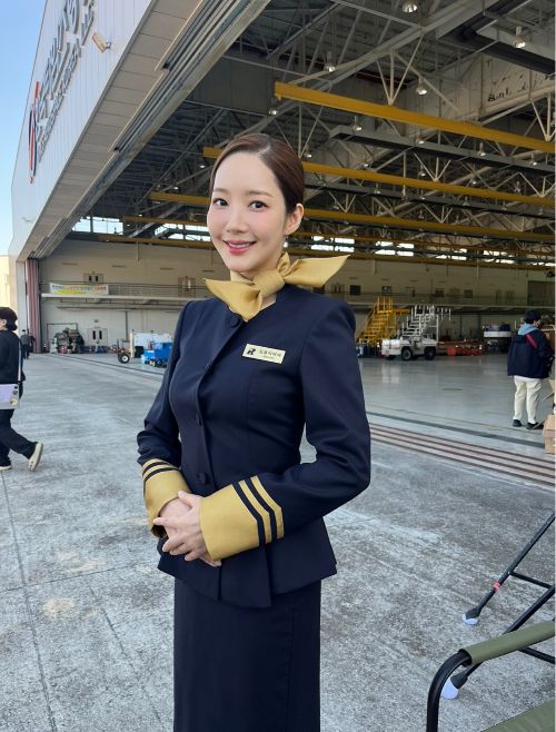 사진 =  박민영  SNS