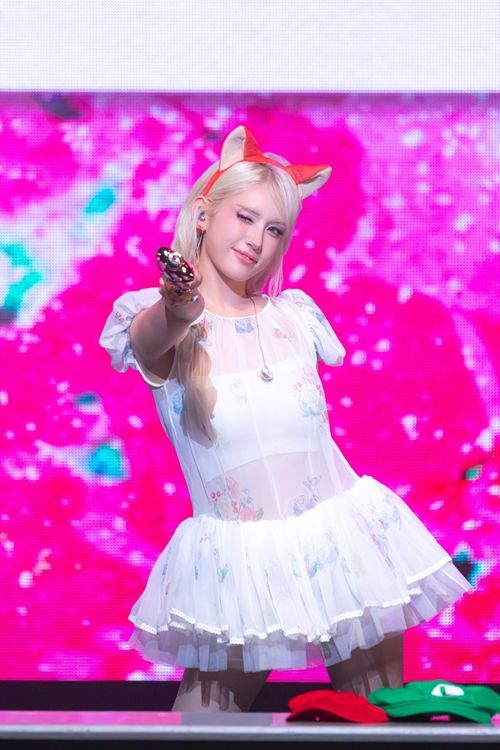 전소미가 글로벌 팬들과 특별한 만남을 가졌다. 사진=더블랙레이블