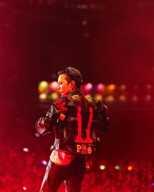 가수 G-DRAGON(지드래곤)이 F1 공연 사상 최대인 6만 5천 인파를 운집하며 F1 그랑프리 역사를 새로 썼다.