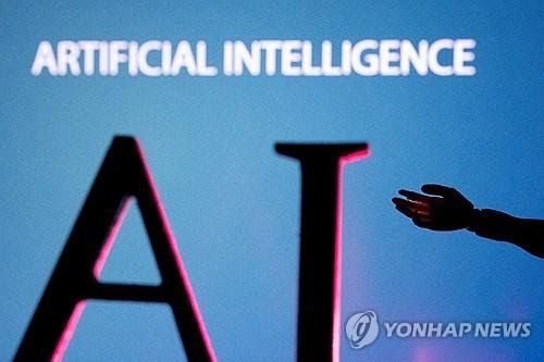 내년 1월 시행되는 AI 기본법에 따라 AI 생성물 워터마크 등 투명성·책무 의무가 강화되면서, 특히 스타트업을 중심으로 고영향 AI 분류와 규제 대응 부담에 대한 우려가 커지고 있다. [사진= 연합뉴스]