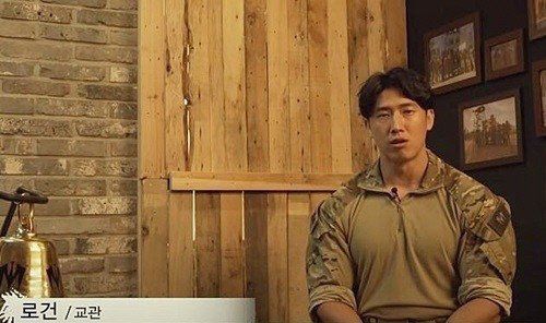 유튜브 콘텐트 '가짜사나이2'에 교관으로 출연한 로건. 유튜브 캡처