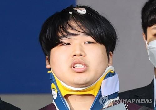 미성년자를 포함한 여성 성착취 영상물 제작 및 유포 혐의 등으로 징역 42년을 선고받은 조주빈. / 사진=연합뉴스