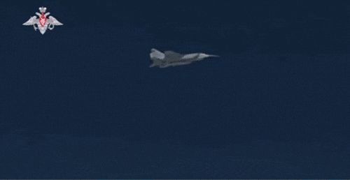 MIG-31 이 킨잘 미사일을 발사해 5층 콘크리트 건물에 명중하는 훈련 장면을 담은 영상/ 러시아 국방부