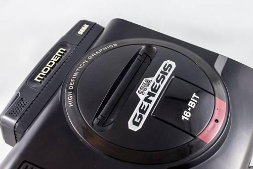 (메가드라이브 모뎀! 처음보는 분들도 많을 것이다)