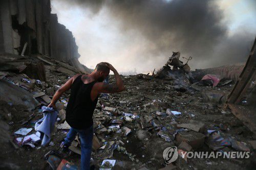 "레바논 베이루트 폭발로 사망 73명·부상 3천700명"[AFP=연합뉴스 자료사진]