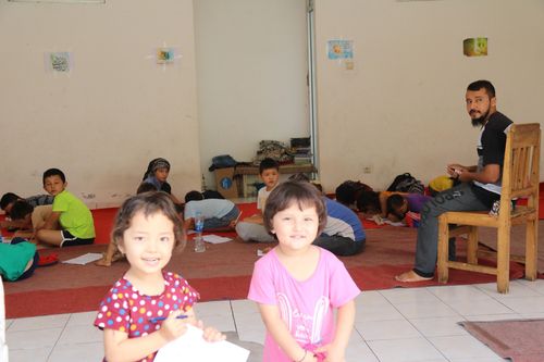 자카르타 서부 칼리데레스 난민촌의 아프간 어린이들[자카르타=연합뉴스]