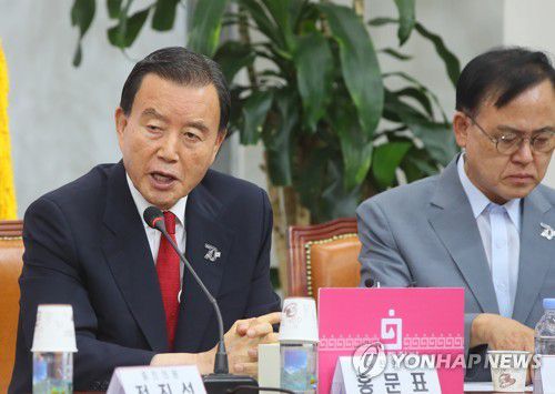 미래통합당 홍문표 의원(왼쪽) [연합뉴스 자료사진]