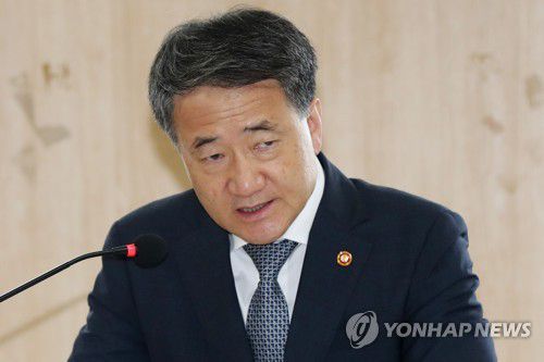 박능후 보건복지부 장관, 병원장들과 간담회(서울=연합뉴스) 김도훈 기자 = 박능후 보건복지부 장관이 20일 오전 서울 중구 한국건강증진개발원에서 열린 보건의료 발전을 위한 병원장 간담회에서 발언하고 있다. 2020.8.20 superdoo82@yna.co.kr