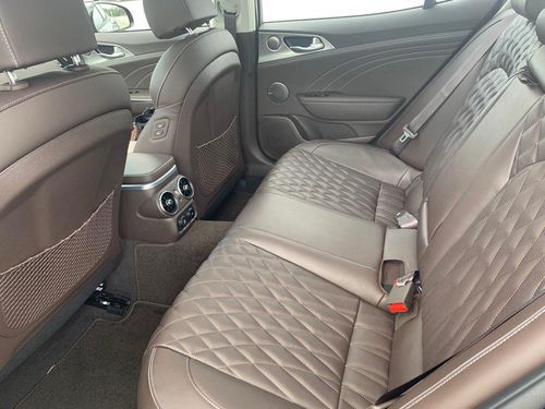 스팅어 마이스터 실내[촬영 최윤정]