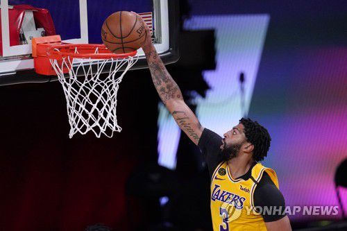 데이비스의 덩크[AP=연합뉴스]