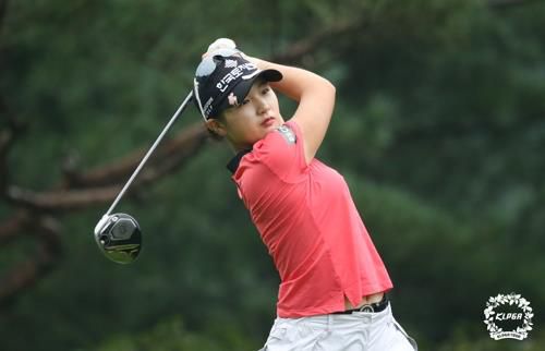 시즌 2승으로 상금랭킹 1위를 달리는 박현경.[KLPGA 제공. 재판매 및 DB 금지]