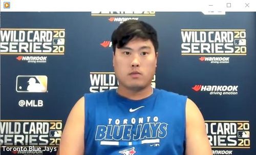 경기 후 화상 인터뷰하는 류현진[MLB 프레스박스 화면 캡처. 재판매 및 DB 금지]