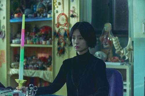 '보건교사 안은영'에서 은영 역을 연기한 배우 정유미[넷플릭스 제공. 재판매 및 DB 금지]