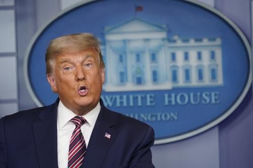 백악관서 대선 개표 관련 브리핑하는 트럼프    (워싱턴 EPA=연합뉴스) 도널드 트럼프 미국 대통령이 5일(현지시간) 워싱턴DC 백악관에서 브리핑을 하고 있다.