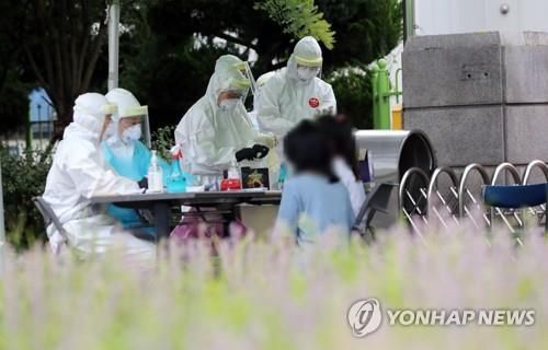 코로나19 검사[연합뉴스 자료사진]