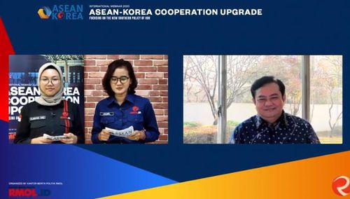 한-아세안 웨비나에 참석한 우마르 하디 주한 인니 대사 [자카르타=연합뉴스]